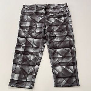 Athleta Gray Abstract Cropped Tights Leggings Size S